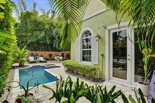 2636 NE 9th Ave, Wilton Manors, FL 33334 - Photo 2