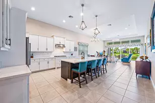 10075 Driftwood Wy, Palm Beach Gardens, FL 33412 - Photo 8