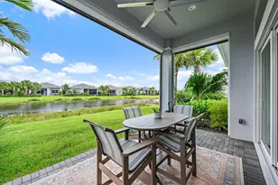 10075 Driftwood Wy, Palm Beach Gardens, FL 33412 - Photo 2