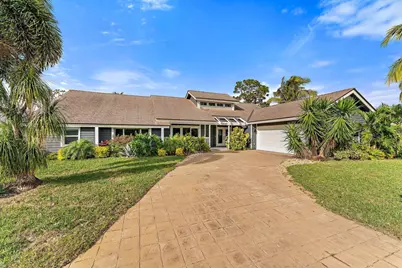 10440 SE Jupiter Narrows Drive, Hobe Sound, FL 33455 - Photo 2