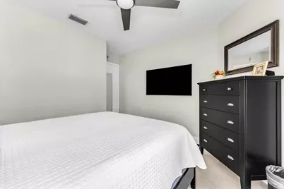994 NW 93rd Avenue, Plantation, FL 33324 - Photo 30