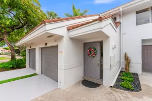 994 NW 93rd Ave, Plantation, FL 33324 - Photo 2