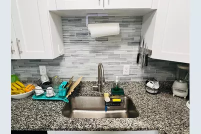8719 N Ashley Street, Tampa, FL 33604 - Photo 10