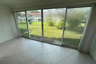 21 Abbey Ln, Delray Beach, FL 33446 - Photo 10