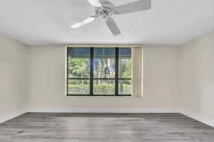 7564 Regency Lake Dr, Boca Raton, FL 33433 - Photo 36