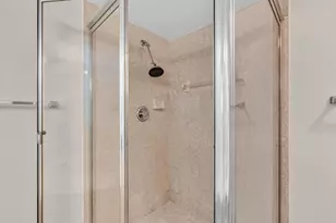 7564 Regency Lake Dr, Boca Raton, FL 33433 - Photo 26