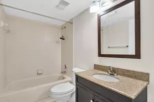 7564 Regency Lake Dr, Boca Raton, FL 33433 - Photo 28