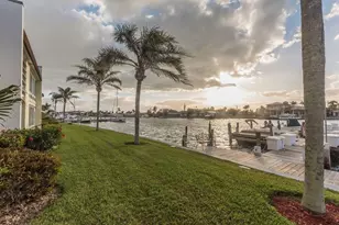 1315 Bayshore Dr, Fort Pierce, FL 34949 - Photo 20