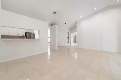 7219 Le Chalet Boulevard, Boynton Beach, FL 33472 - Photo 12