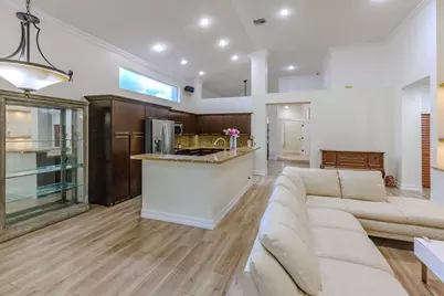 4082 Trenton Avenue, Cooper City, FL 33026 - Photo 10