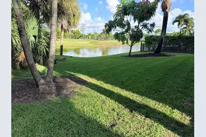 2285 Ridgewood Circle, Royal Palm Beach, FL 33411 - Photo 4