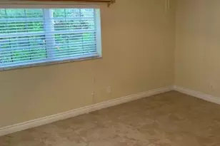 1907 NE 2nd St, Deerfield Beach, FL 33441 - Photo 4