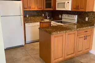 1907 NE 2nd St, Deerfield Beach, FL 33441 - Photo 2