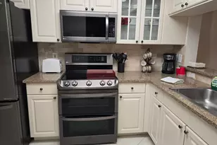 12547 Imperial Isle Dr, Boynton Beach, FL 33437 - Photo 2