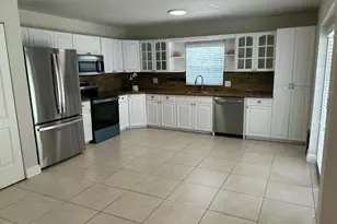 61 NW 47th St, Oakland Park, FL 33309 - Photo 6