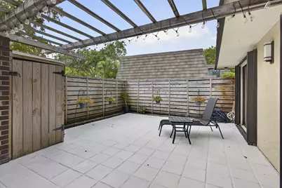 121 1st Terrace, Palm Beach Gardens, FL 33418 - Photo 6