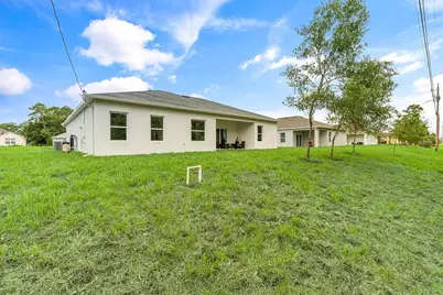 8216 104th Court, Vero Beach, FL 32967 - Photo 44