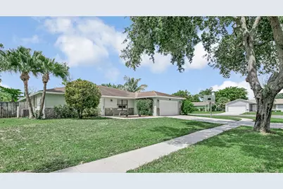 100 Greenwood Court, Royal Palm Beach, FL 33411 - Photo 54
