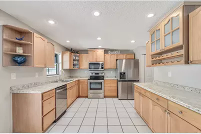 100 Greenwood Court, Royal Palm Beach, FL 33411 - Photo 18