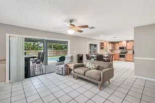 100 Greenwood Ct, Royal Palm Beach, FL 33411 - Photo 24