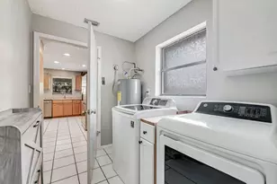 100 Greenwood Ct, Royal Palm Beach, FL 33411 - Photo 40