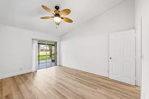 7618 S Pinewalk Dr S, Margate, FL 33063 - Photo 6