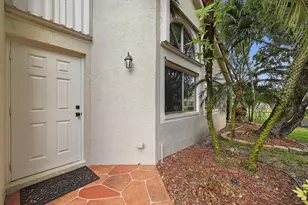 7618 S Pinewalk Dr S, Margate, FL 33063 - Photo 2