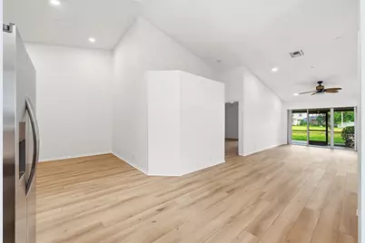 7618 S Pinewalk Dr S #132, Margate, FL 33063 - Photo 22
