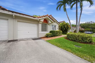 7618 S Pinewalk Dr S #132, Margate, FL 33063 - Photo 2