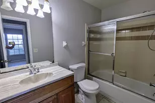 554 SW Lakehurst Dr, Port Saint Lucie, FL 34983 - Photo 10
