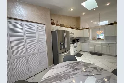 5574 Royal Lake Circle, Boynton Beach, FL 33437 - Photo 8