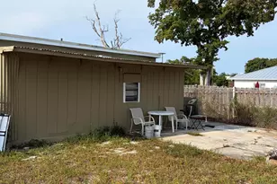 198 SE 4th St, Delray Beach, FL 33483 - Photo 14