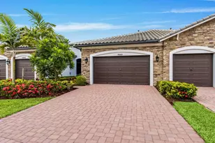 7642 N Blue Spring Dr, Parkland, FL 33067 - Photo 2