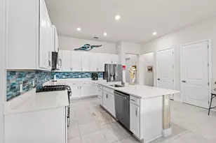 7642 N Blue Spring Dr, Parkland, FL 33067 - Photo 12