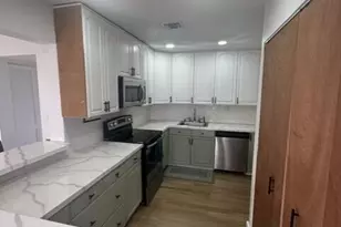 1829 SW 81st Way, Davie, FL 33324 - Photo 2
