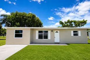 816 Revels Ln, Fort Pierce, FL 34982 - Photo 1