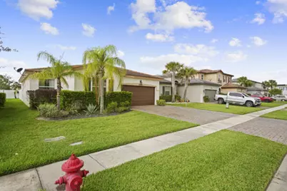 12500 NW Stanis Lane, Port Saint Lucie, FL 34987 - Photo 2