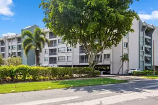 505 Spencer Dr, West Palm Beach, FL 33409 - Photo 2