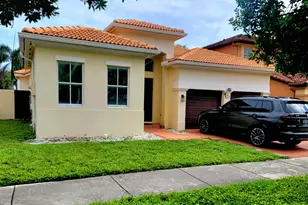 8781 NW 178th St, Hialeah, FL 33018 - Photo 2