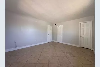 516 NW 179th Street, Miami Gardens, FL 33169 - Photo 14