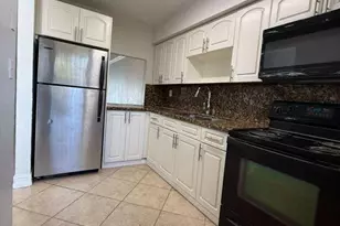 516 NW 179th St, Miami Gardens, FL 33169 - Photo 1