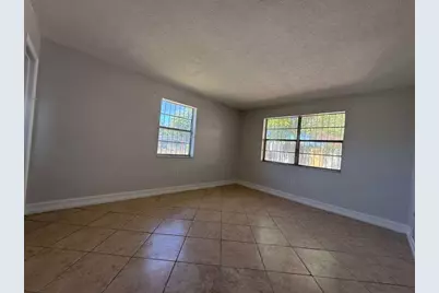 516 NW 179th Street, Miami Gardens, FL 33169 - Photo 18