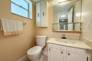 604 NE 2nd St, Dania Beach, FL 33004 - Photo 8