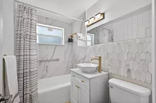 140 W 31st Ct, Riviera Beach, FL 33404 - Photo 24