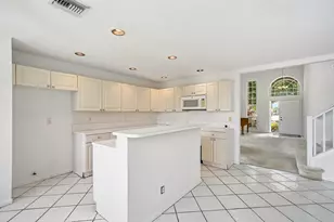 6851 NW 27th St, Margate, FL 33063 - Photo 14