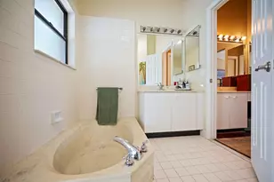 5531 Hawkes Bluff Ave, Davie, FL 33331 - Photo 14