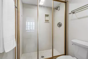 911 Gardenia Dr, Delray Beach, FL 33483 - Photo 22