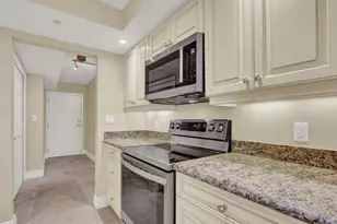 3000 N Ocean Dr, Singer Island, FL 33404 - Photo 16