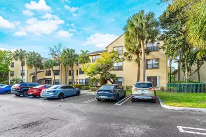 2305 N Congress Avenue #18, Boynton Beach, FL 33426 - Photo 1