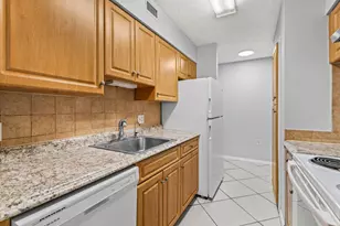 2305 N Congress Ave, Boynton Beach, FL 33426 - Photo 8